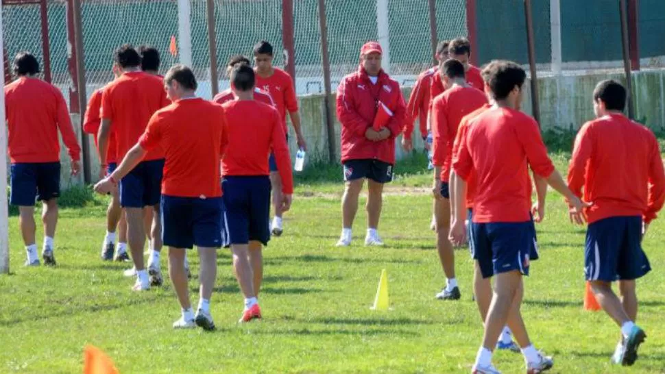 AL TRABAJO. Independiente, bajo las órdenes del Tolo Gallego, será uno de los res clubes que arrancarán primero con vistas a la próxima temporada. 