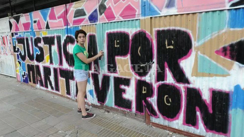 RECLAMO. Micaela, la hija de Marita, es parte de la campaña contra la trata de personas. LA GACETA / ENRIQUE GALINDEZ