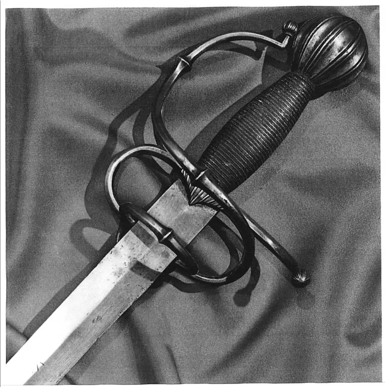 UNA ESPADA DE LA CONQUISTA. Catalina supo manejarla con destreza, durante los sangrientos lances en los que se vio envuelta.