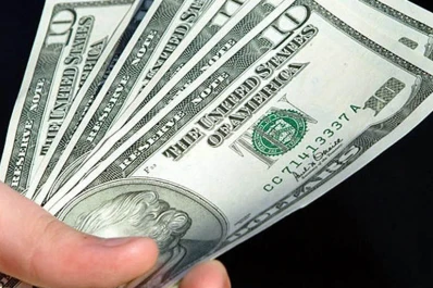 El dólar blue se disparó y se vende a más de 7 pesos en Buenos Aires