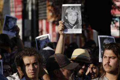 Piñera enfrenta una crisis social y política