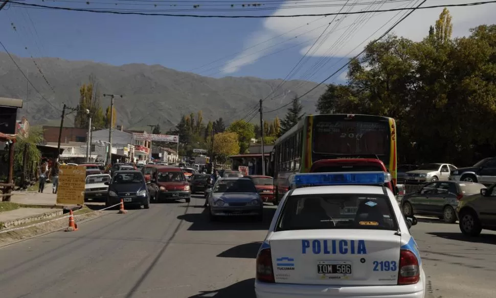 MÁS PATRULLEROS. La Policía dice que se notará su presencia en las villas. LA GACETA / FOTO DE OSVALDO RIPOLL