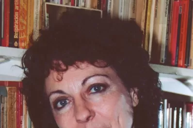 Paulina Vinderman: la poesía vive en el corazón del lenguaje