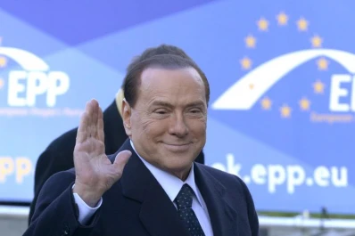 Berlusconi no quiere ser premier, sino ministro de Economía
