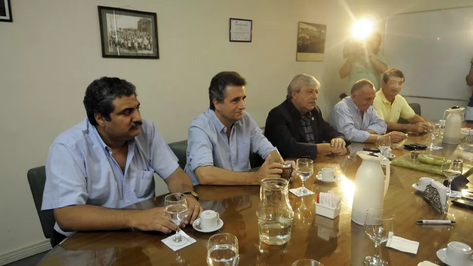 ENCUENTRO. La Mesa de Enlace de entidades agropecuarias concluyó minutos después de las 15. DYN