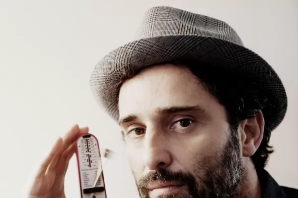 No te vuelvas  de las vacaciones sin escuchar esta música