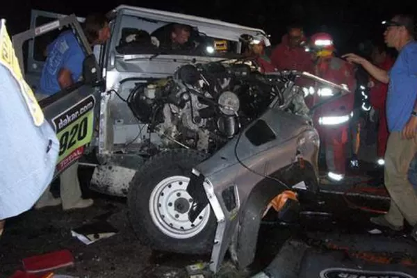 Un auto del Dakar chocó en Perú y hay dos muertos