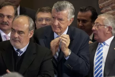 Cristina exigió a gobernadores e intendentes que sean prudentes con los impuestos y las tarifas