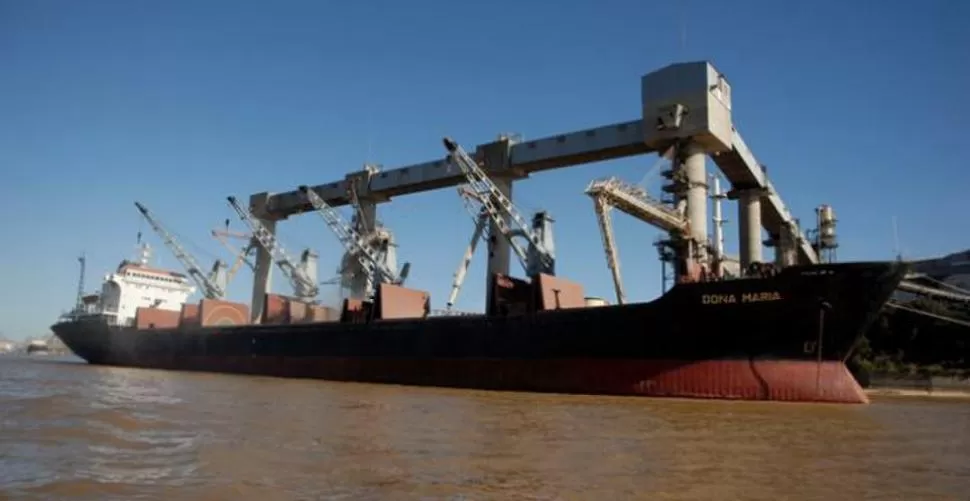 GENERACIÓN DE MAYORES INGRESOS. La idea central, con una mejor producción y exportación, es desanclar el dólar y proveer al Estado de mayores recursos para que los vuelque en subsidios. AGRITOTAL.COM