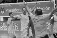 Scioli salió a justificar sus U$S 200.000