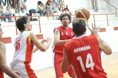 Independiente derrotó a Santa Rita