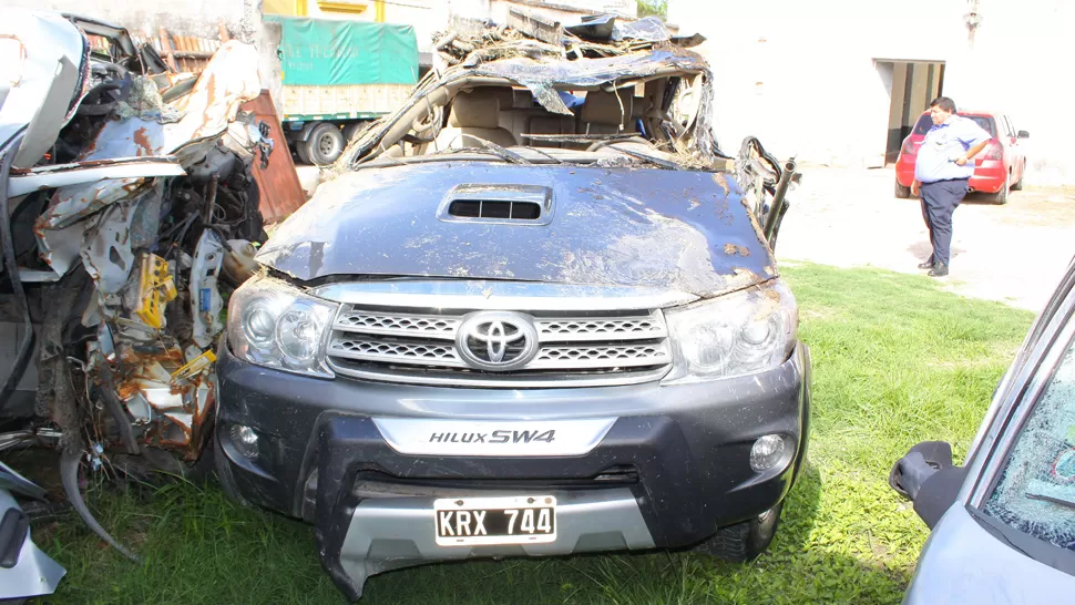 DESTRUIDA. La Toyota SW4 dio varios tumbos después del choque. FOTO GENTILEZA DE ARIEL FIGUEROA