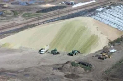 Récord: armaron el silo de maíz más grande del mundo