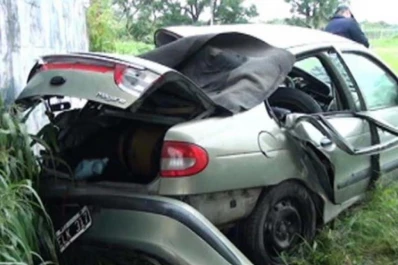 Fallecieron cuatro jóvenes en un choque