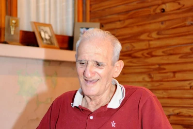 Destacado y protestón