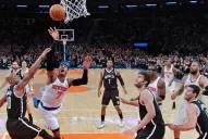 Delfino ayudó a los Rockets a terminar la mala racha