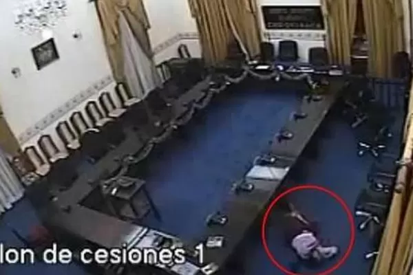 Filman y difunden la violación de una funcionaria en el Parlamento boliviano