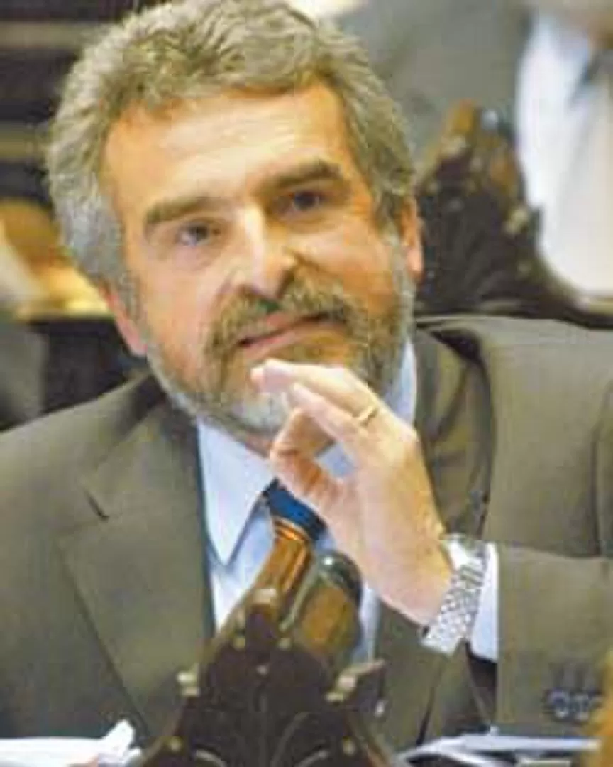 AGUSTÍN ROSSI. 