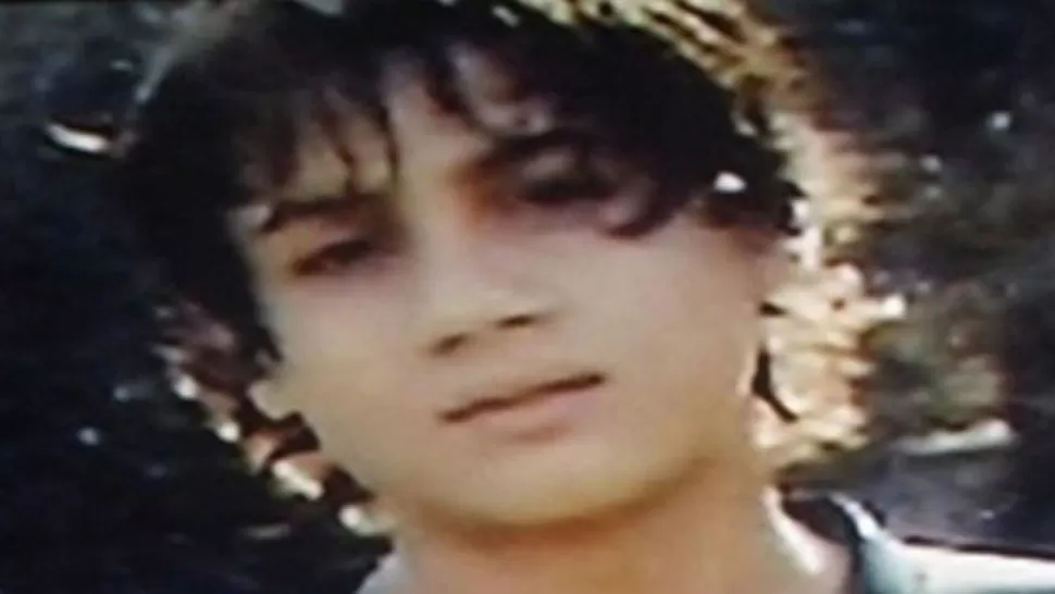 SIN ESCRUPULOS. Uno de los agresores le pegó con una baldoza en la cabeza, lesión que terminó siendo fatal. FOTO TOMADA DE LANACION.COM.AR