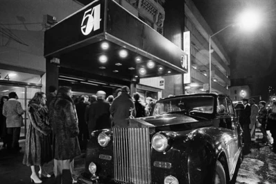 La subasta del mítico studio 54 causa furor en el mundo