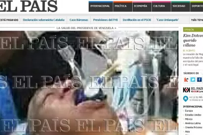 El diario El País publicó una foto falsa de Chávez y estalló la polémica