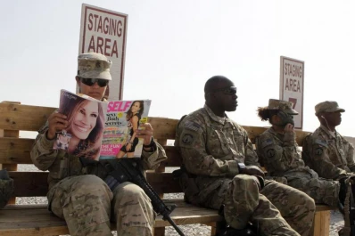 Estados Unidos admite mujeres en el frente