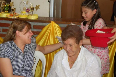 Una bisabuela a la que le sobra amor