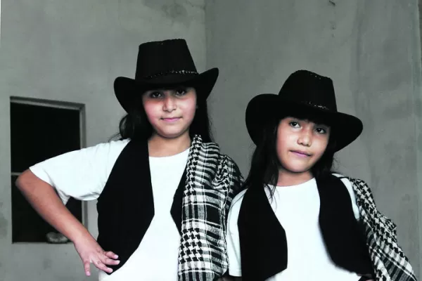 Folcloristas: imitan a La Sole, pero aman a Justin Bieber