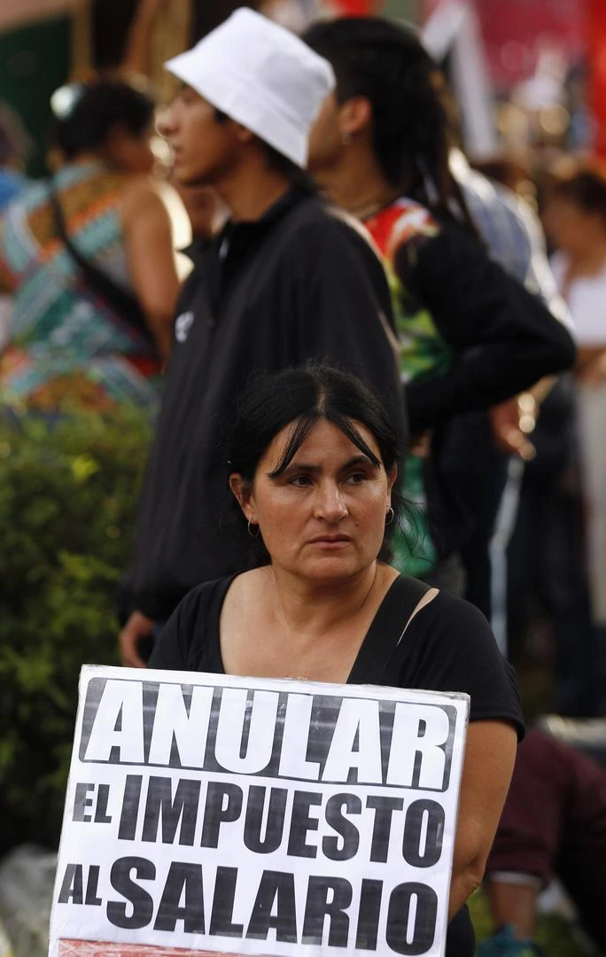 CONTRA EL IMPUESTO A LAS GANANCIAS. Los gremios consideran que se deben reajustar los mínimos. REUTERS (ARCHIVO)