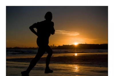 Tomá mucha agua para reponer el líquido que perdés con la transpiración