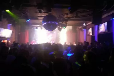 Un DJ tomó fotos del boliche antes de la tragedia en Brasil