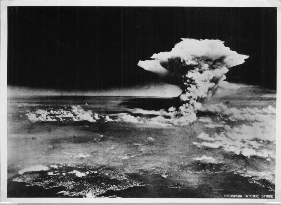 LA BOMBA ATÓMICA. El ataque a Hiroshima es un disparador de la trama. FOTO US ARMY