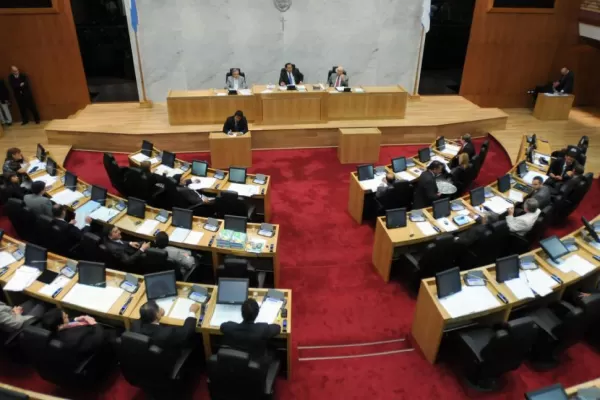 Legisladores volverían al recinto en febrero