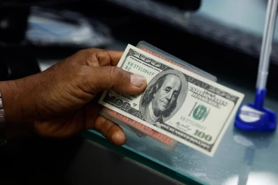 La AFIP advierte que suspenderá la CUIT; mientras el blue sube