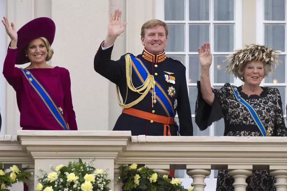 MÁXIMA ZORREGUIETA, GUILLERMO ALEJANDRO Y LA REINA BEATRIZ