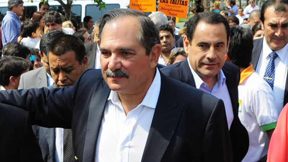 ACTO OFICIAL. Alperovich inauguró obras de pavimentación en Las Talitas. SECRETARIA DE PRENSA Y DIFUSION