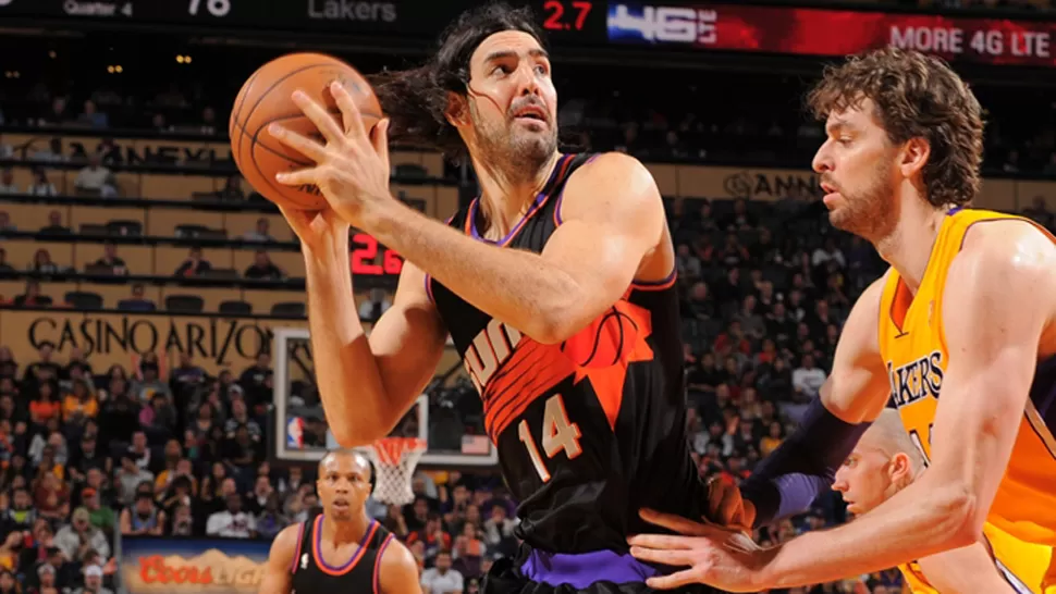 MEJORANDO. Con un Scola cada vez más gravitante, los Suns vienen en levantada, aunque todavía se encuentran lejos de la postemporada. FOTO TOMADA DE NBA.COM/SUNS