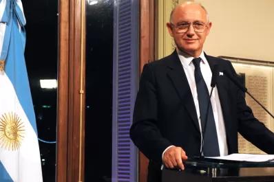 Timerman considera que el referedum en Malvinas es un tema publicitario