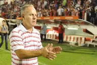 Al club tiene que venir un mago para que ascienda