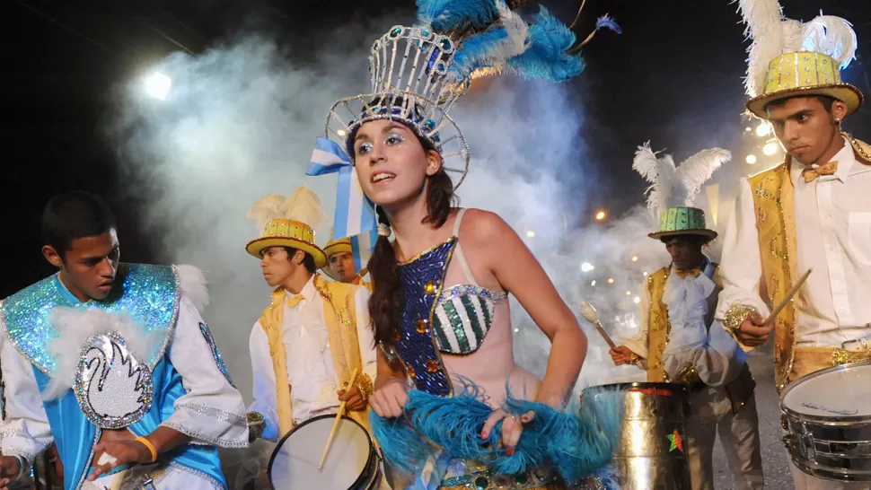 NO TE LO PIERDAS. El desfile de las comparsas en Aguilares comienza a la medianoche. LA GACETA / FOTO DE OSVALDO RIPOLL