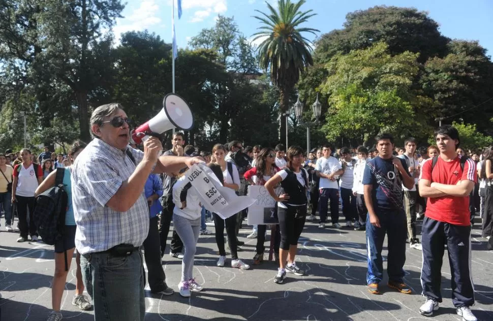 OTRA MARCHA. Lebbos convocó a una movilización para el martes 26. LA GACETA / FOTO DE ANTONIO FERRONI