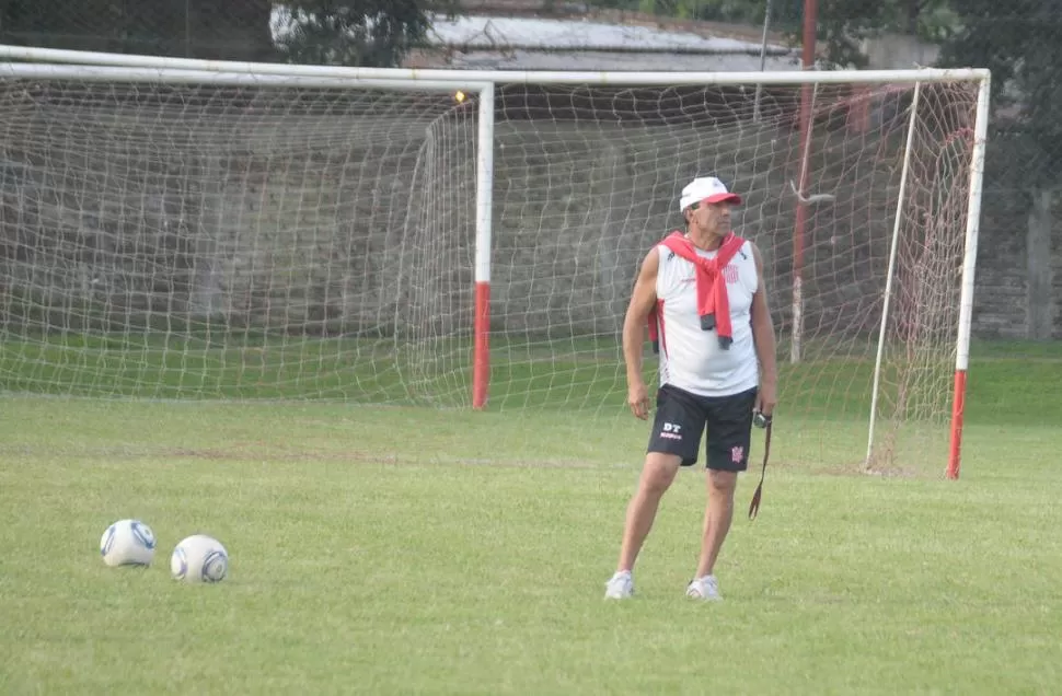 OTRA VEZ. Si la CD y Roldán llegan a un acuerdo el DT pondrá manos a la obra. 