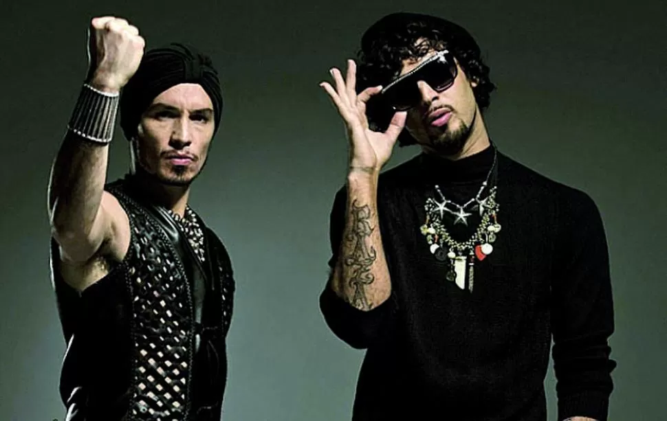 SHOW. Dante Spinetta y Emmanuel Horvilleur abrieron con Chaco. PRENSA PERSONAL FEST