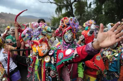 Las diabladas ganaron las calles de la Quebrada