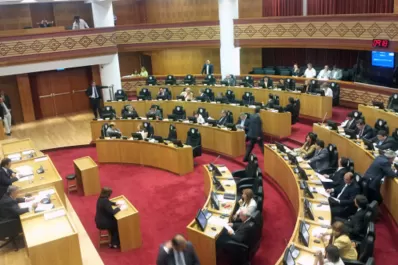 El interventor del Ipvdu tiene superpoderes