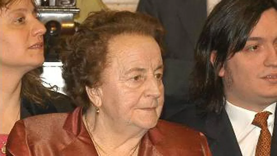 Murió la madre de Néstor Kirchner, María Ostoic