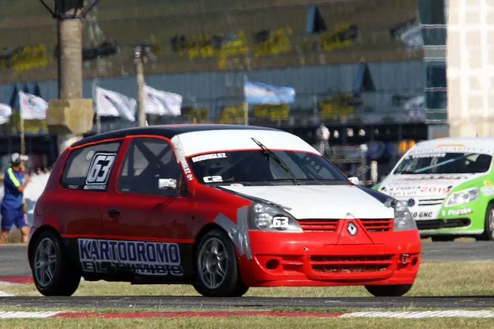 INTRIGA. Mohamed tuvo una falla eléctrica en el VW Gol que su equipo pudo descubrir después de un análisis exhaustivo. 