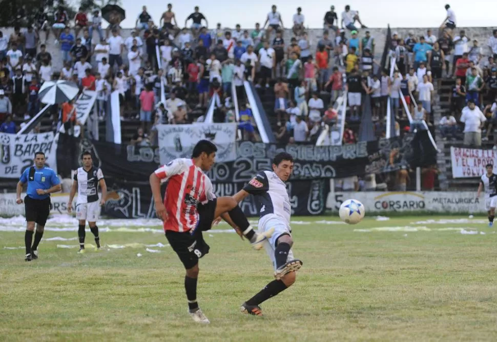 CON MUCHA ACTITUD. Desde hace varios partidos que los cuervos dejan el alma en el campo. Así subieron en la tabla. 