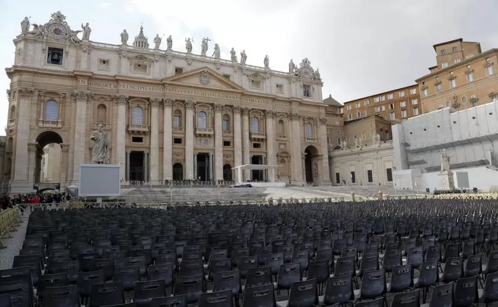 TODO LISTO. Benedicto XVI dará el domingo el último Ángelus en el cargo. REUTERS