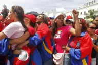 El clima de campaña se cuela en las exequias